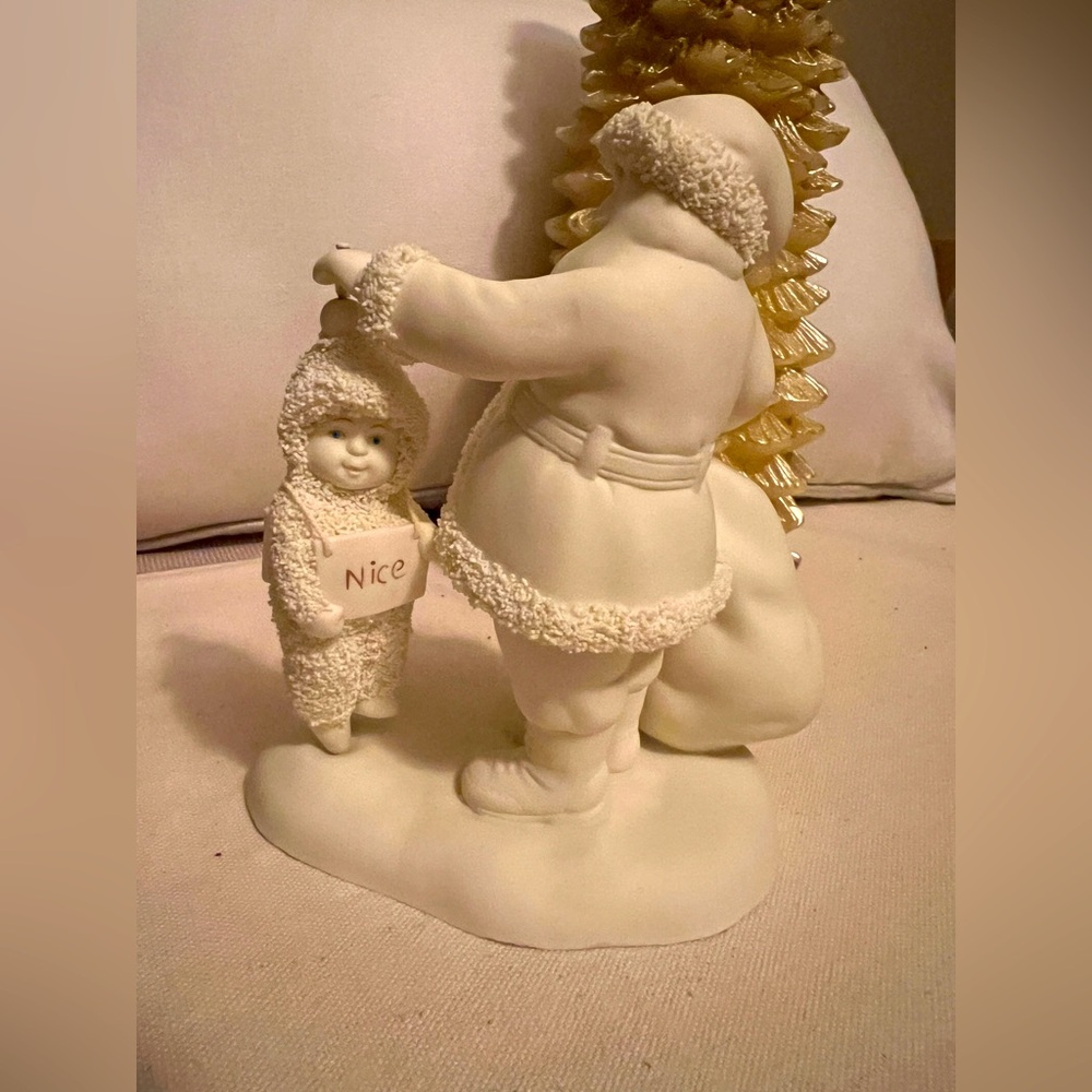 Dept 56 Snowbabies "He's Checking His List” - Picture 4 of 6